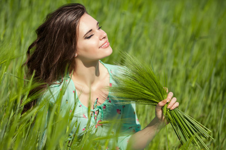 Pšenična trava za detoksikaciju organizma: Kura za dobar dan!