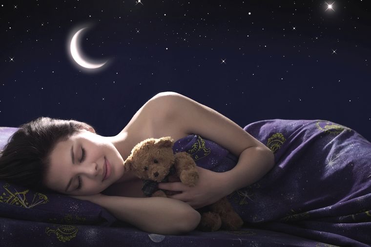 Mračne misli vam često ne daju da zaspite: 5 rečenica koje treba da ponavljate pred spavanje!