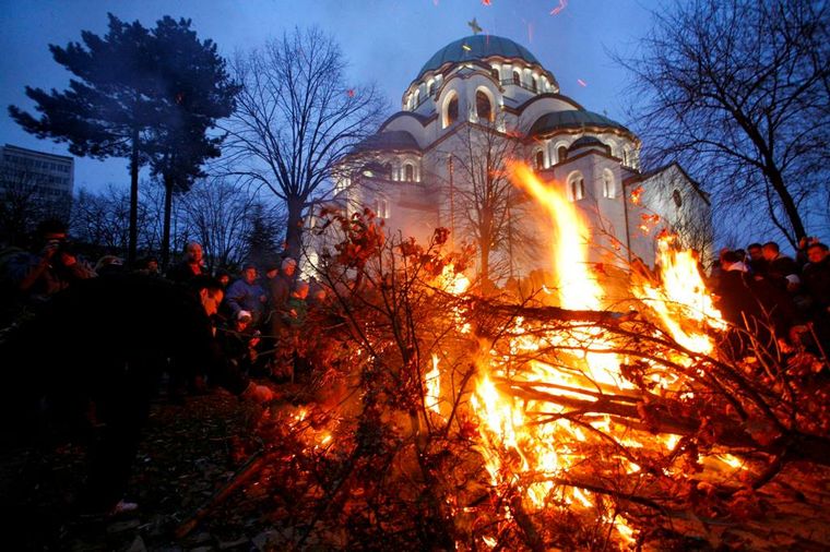 Božićne svečanosti širom Srbije: Jaka zima nije sprečila vernike da prisustvuju liturgijama