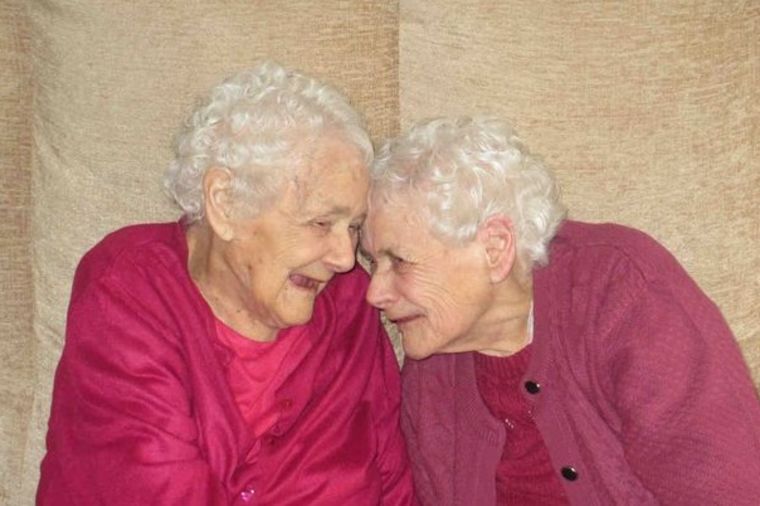 Dugovečna sestrinska ljubav: Bliznakinje nerazdvojne i posle 103 godine! (FOTO)