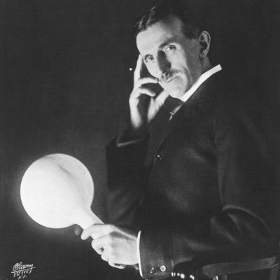 Nikola Tesla, božiji fenomen: Evo šta je njegov otac video godinu dana pre rođenja genija!