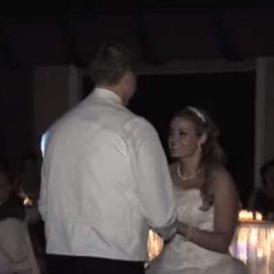 Mlada priredila spektakl: Naizgled obična venčanica u sekundi postala nešto neverovatno! (VIDEO)