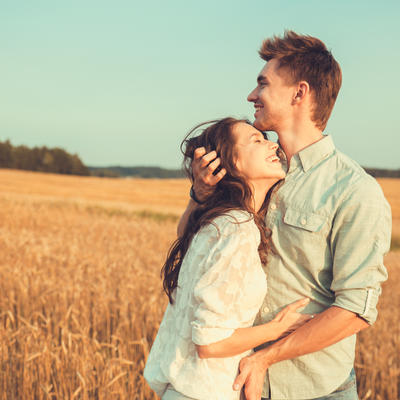 Saznaj koga voliš: Ovo su 4 razlike između srodne duše i životnog partnera!