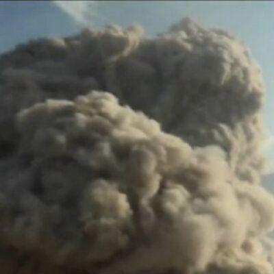 Trideset puta za 4 dana: Spektakularna erupcija vulkana u Nikaragvi! (VIDEO)