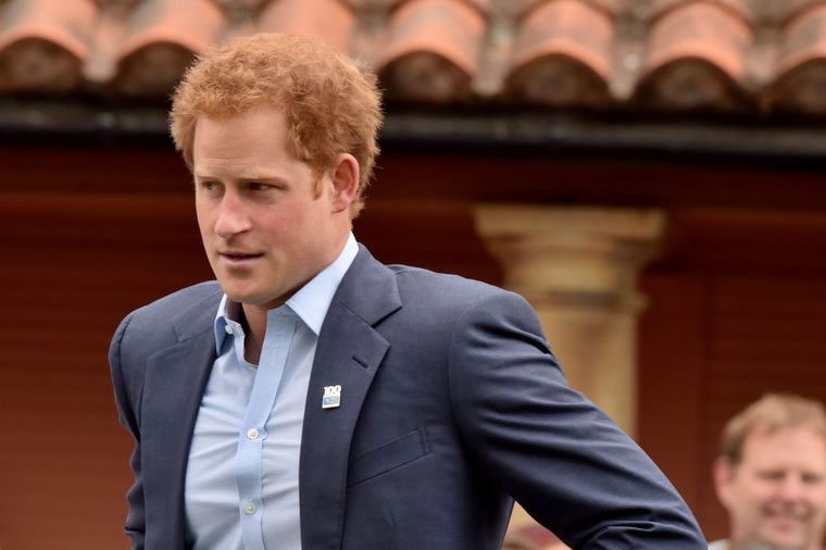 Ko je otac princa Harija: Skandal potresao britanski dvor! (FOTO)