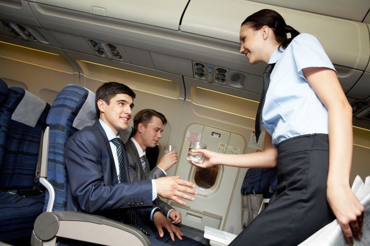Bajata hrana, legla zaraze: Ove stvari o avionima nikada nećete čuti od stjuardesa!