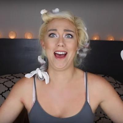 Stavila je toalet papir na kosu: Pogledajte zašto, oduševiće vas! (VIDEO)
