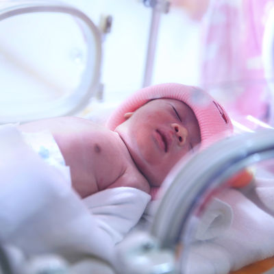Prvi slučaj ikada: Beba rođena iz materice preminule donatorke!