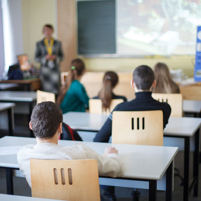 Srbija: 40 odsto 15-godišnjaka nema osnovni nivo pismenosti