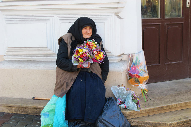 Poruka stare siromašne bake: Daj Bogu priliku da ti pomogne, pričekaj 3 dana!