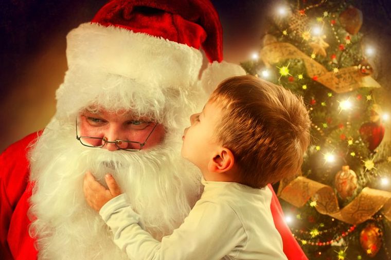 Ovako je nastala legenda o Deda Mrazu: Zašto dobrodušni dekica donosi poklone? (FOTO)