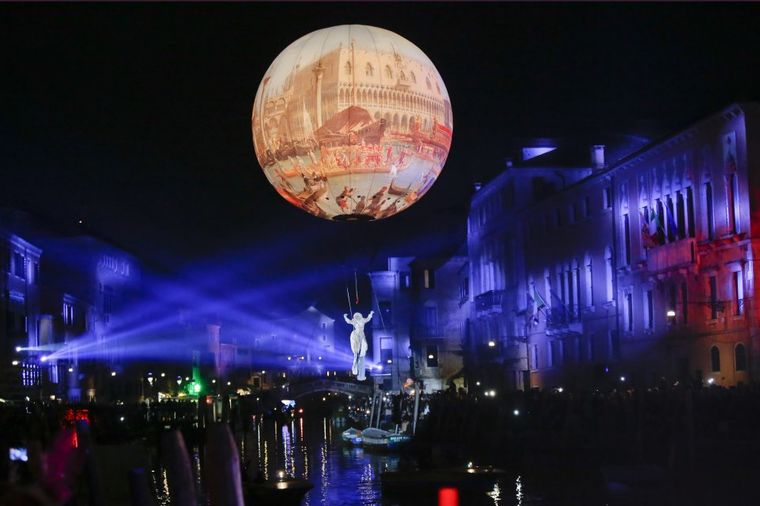 Počeo tradicionalni karneval u Veneciji: Ove godine pod budnim okom policije (FOTO)