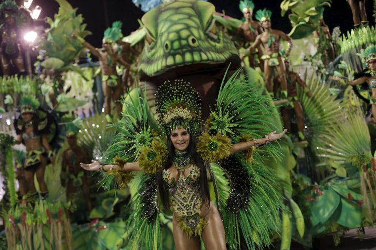 Počeo tradicionalni Karneval u Riju: Očekuje se preko milion turista! (FOTO)