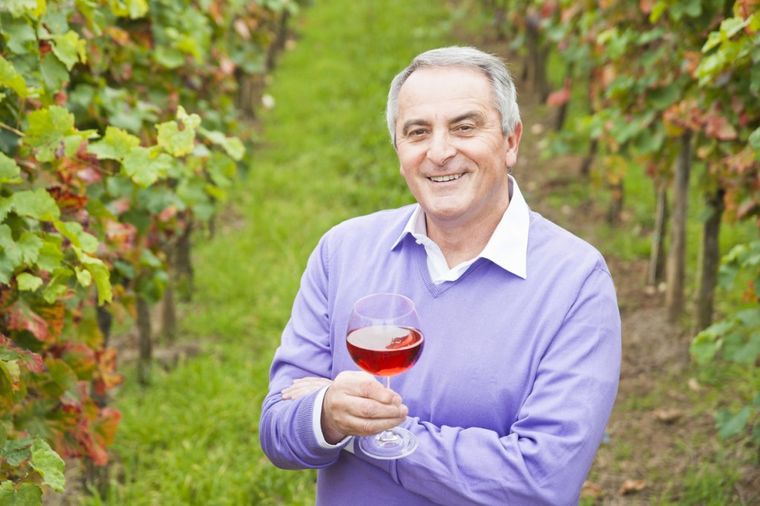 Doživeo 107. rođendan uz pomoć ovog vina: Dugo čuvana tajna kralja vinograda!