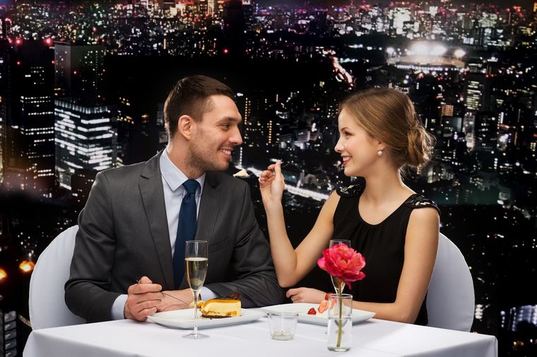 Osvojite ga romantičnom večerom: 7 pravila za savršeno veče za dvoje!