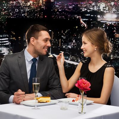 Osvojite ga romantičnom večerom: 7 pravila za savršeno veče za dvoje!