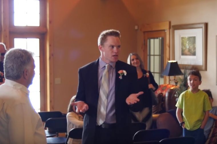Pozvao je majku na diplomiranje: Ono što je uradio potpuno ju je šokiralo! (VIDEO)