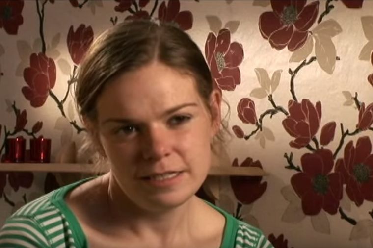 Bolest je paralizovala: Jednog dana doživela je šok u toaletu! (VIDEO)