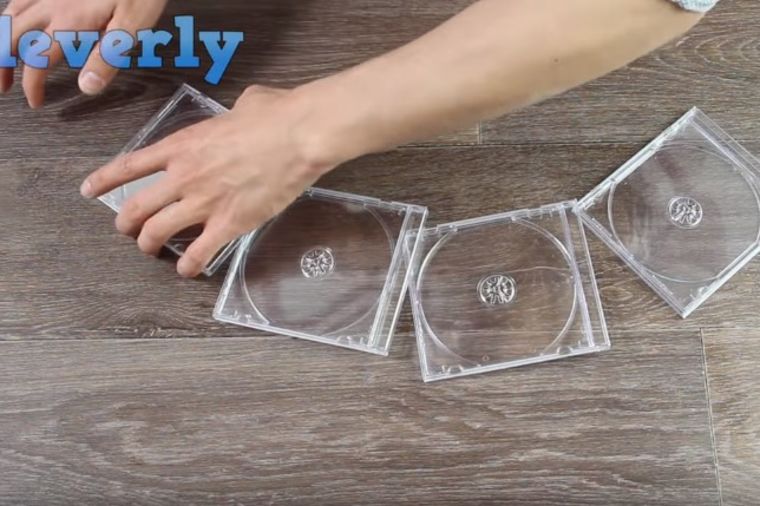Imate stare kutije za diskove, a ne znate šta ćete s njima? Ova ideja će vas oduševiti! (VIDEO)