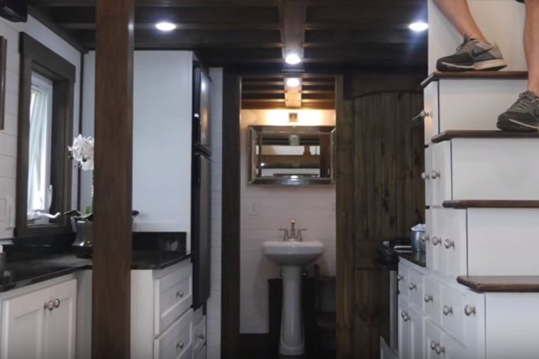 Praktičan luksuz: Poželećete da imate ovu kuću od 20 kvadrata! (FOTO, VIDEO)