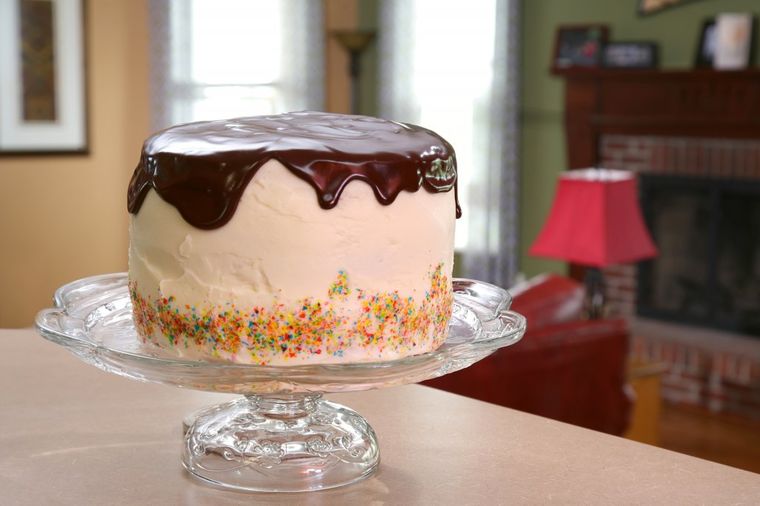 Savršena rođendanska torta: Čokolada, plazma i krem! (RECEPT)