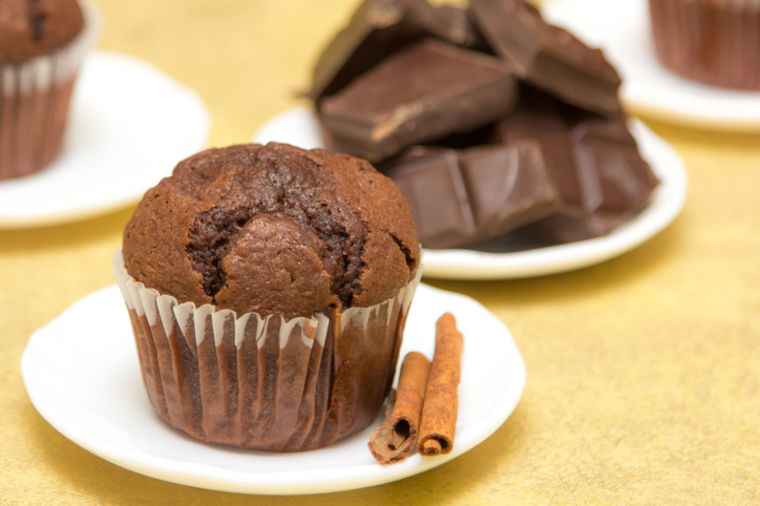 Čokoladni mafini bez šećera i brašna: Sočni, zdravi i ukusni kolači! (RECEPT)