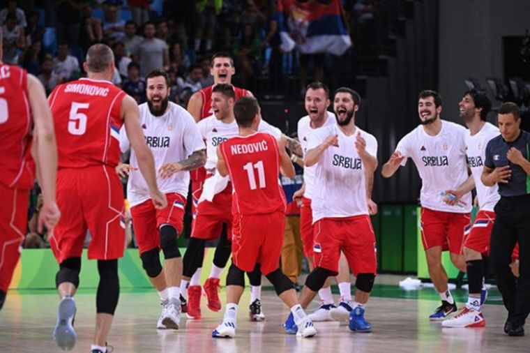 Utakmica za pamćenje: Briljantni košarkaši u finalu, sedma medalja za Srbiju! (FOTO)