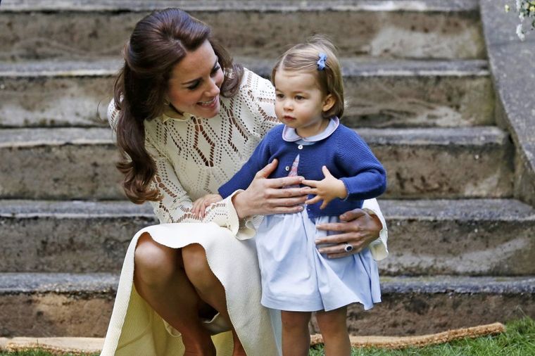 Neodoljiva princeza Šarlot: Zbog jedne reči postala glavna zvezda dečije zabave! (FOTO, VIDEO)