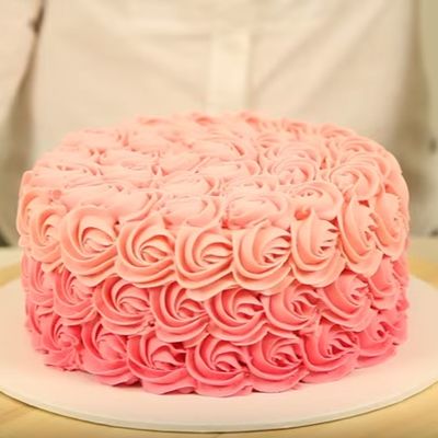 Kako da napravite ombre tortu: Popularna tehnika senčenja! (VIDEO)