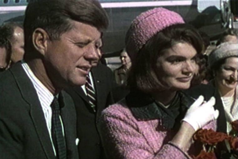 Tragičan dan Džeki Kenedi: Najtužniji roze kostim u istoriji! (FOTO)