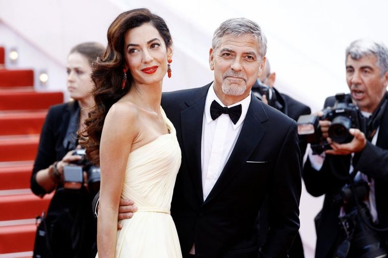 Džordž Kluni pokrenuo novi trend: Svi muškarci danas jure za baš ovakvom ženom!