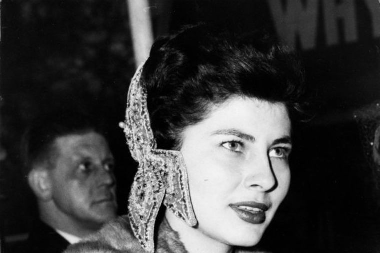 Sudbina iranske kraljice Soraje: Muž je obasipao dijamantima, a onda je postao surov! (FOTO)