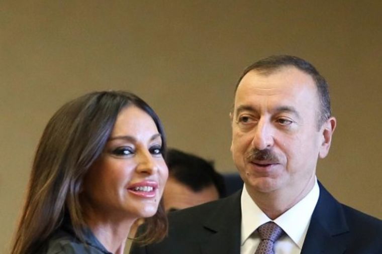 Predsednik Azerbejdžana imenovao svoju suprugu za potpresednicu! (FOTO)