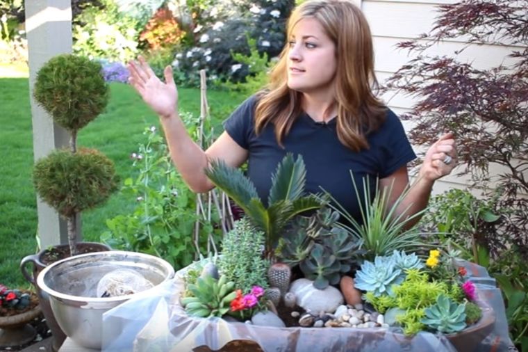Ova žena ima najlepšu baštu na svetu: Kako je napravila malo zeleno carstvo kao iz bajke! (VIDEO)