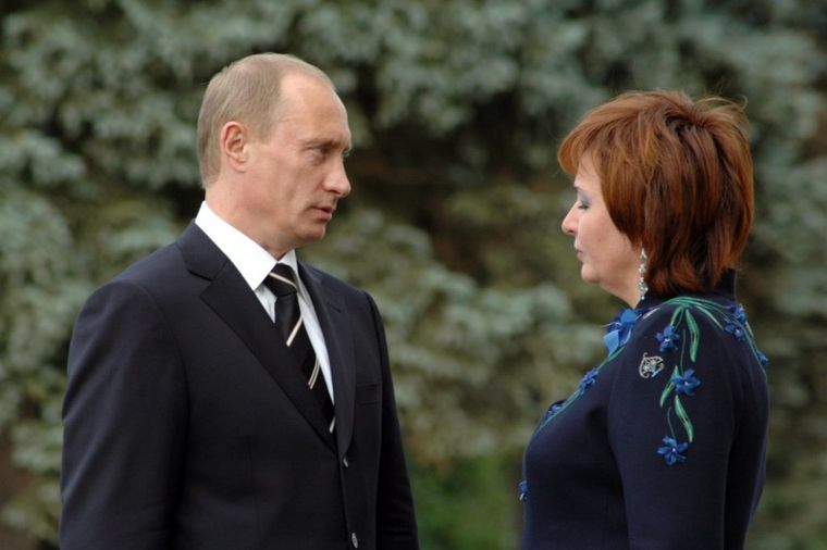 Putinova bivša žena poseduje palatu veću od Bele kuće: Ljudmila ne zna šta će sa parama!