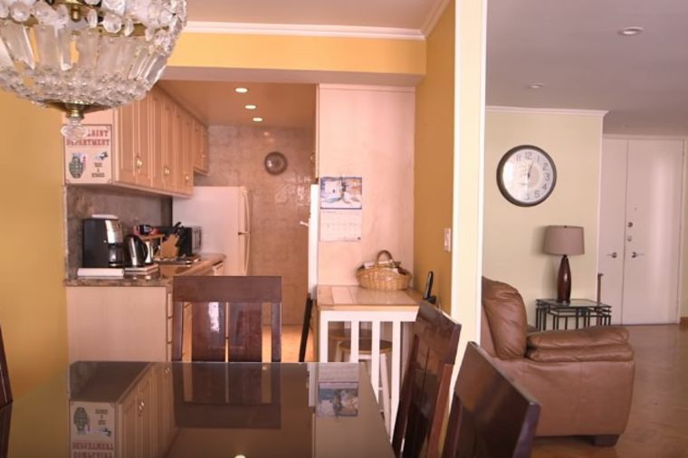 20 godina ništa nisu menjali u stanu: Slavna ćerka ih šokirala preuređenim domom! (VIDEO)
