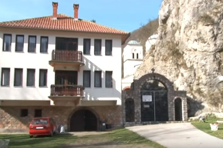 Tajne manastira Gornjak: Čudotvorne mošti Svetog Grigorija leče bolesne i neplodnost! (VIDEO)