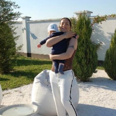 Dvorište Seke Aleksić oduzima dah: U ovakvom raju uživa sa svojim sinom! (FOTO, VIDEO)