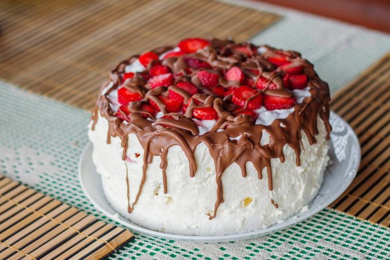 Brza letnja torta bez jaja: Umuti, zaledi i jedi! (RECEPT)