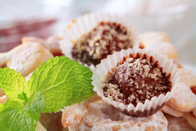 Savršeno kremasta šuhajda: Tradicionalni subotički kolač od čokolade! (RECEPT)