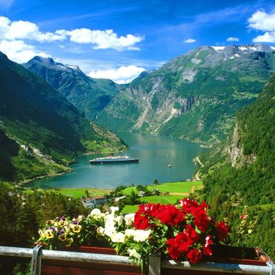Nestvarni fjordovi Norveške: Ovakva mesta može da stvori samo priroda (FOTO)