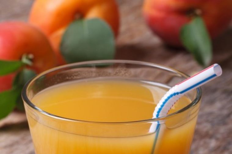 Domaći sok od kajsije: Zdravo letnje osveženje puno vitamina! (RECEPT)