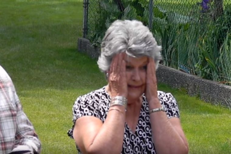 Unuka baki priredila neviđeni šok: Zbog njega nije prestajala da plače! (VIDEO)