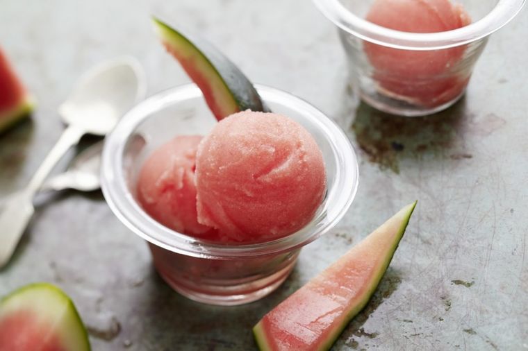 Pravo letnje osveženje: U nekoliko koraka do savršenog sladoleda od lubenice