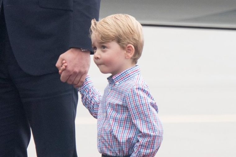 Princ Džordž napunio 4 godine: Svakom svojom pojavom iznova oduševi svet! (FOTO, VIDEO)