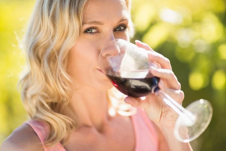 Leči anemiju, jača srce i krvne sudove: Sve koristi kupinovog vina!
