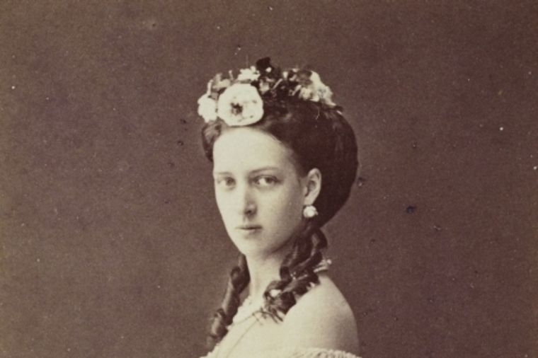 Najlepša kraljica 19. veka doživela najgore tragedije: Sahranila sina i sa njim svoju sreću! (FOTO)