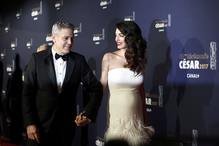 Amal Kluni kakvu do sada nismo videli: Bez trunke šminke u sportskoj kombinaciji! (FOTO)