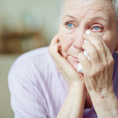 Pišem vam tužna i skrhana, sebična i uplašena: Savet bake (65) svaka žena treba dobro da zapamti!