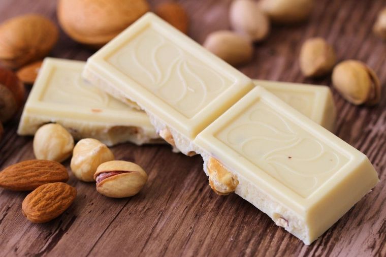Istina o beloj čokoladi: Loša vest za ljubitelje ove poslastice!